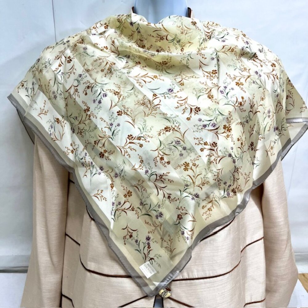 New W/ Box Elegant British Counrty Scarf 100% Silk Chiffon Satin 34"Ivery Floral - Picture 5 of 13
